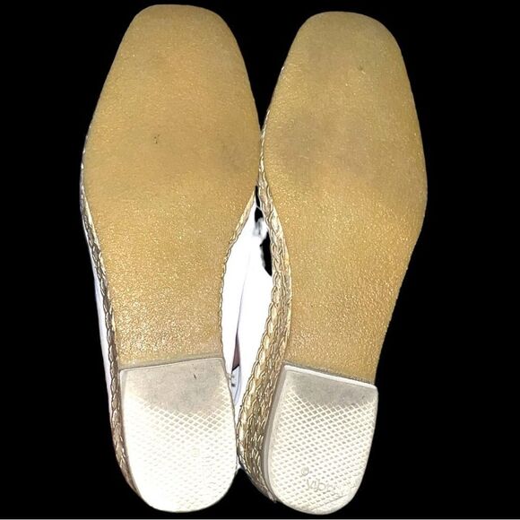 Andre assous white slip on espadrilles . Super nice and cute! - Picture 11 of 11